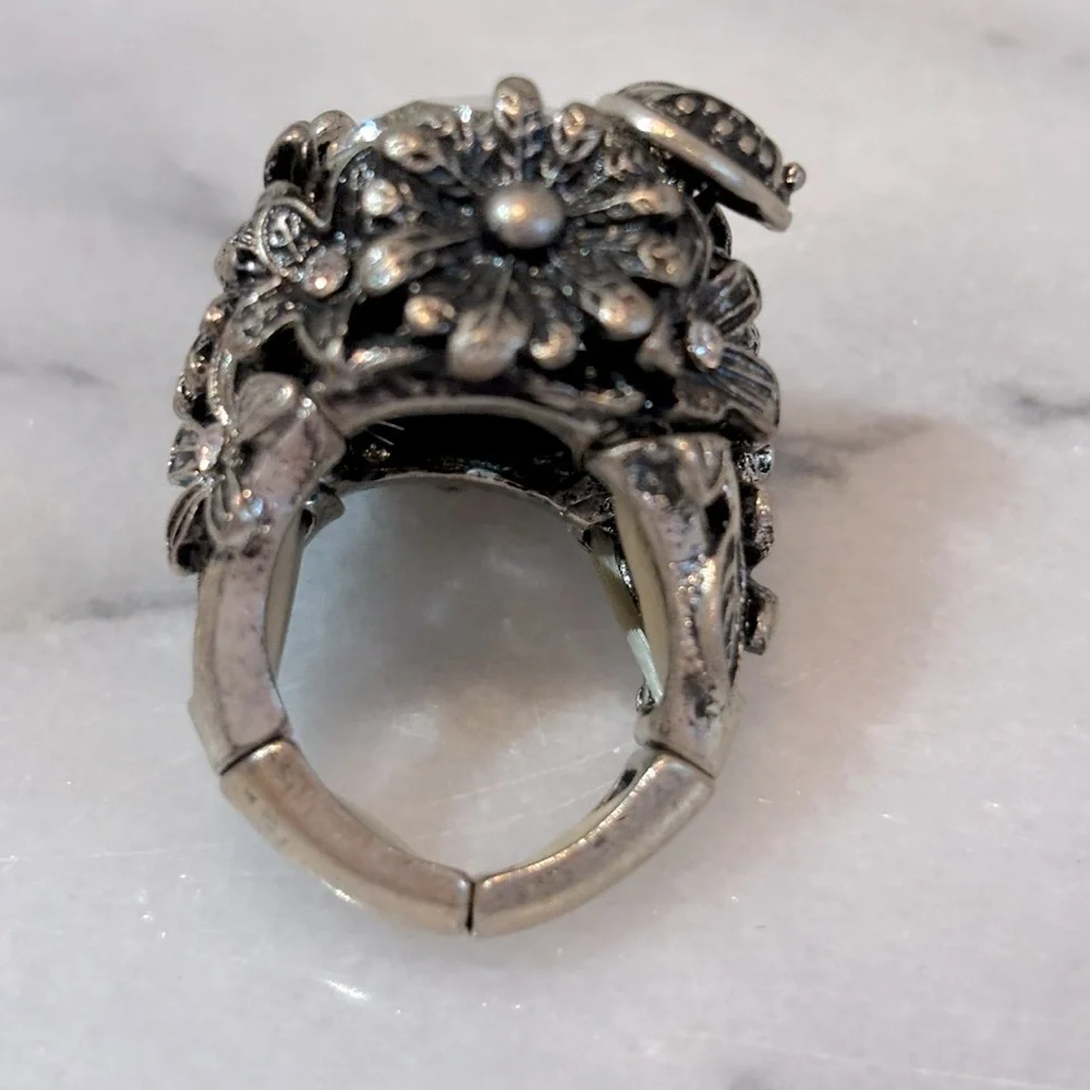 Chunky Flower &‎ Ladybug Antique Silver Tone Crystal Costume Ring Stretch Band